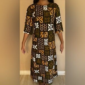 Vintage 1960’s Hawaiian Floral Geometric Print Maxi Muumuu Tiki Dress Size Large